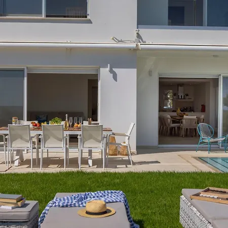 וילה Sirina Seafront Paradise *