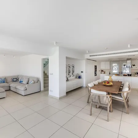 Villa Sirina Seafront Paradise