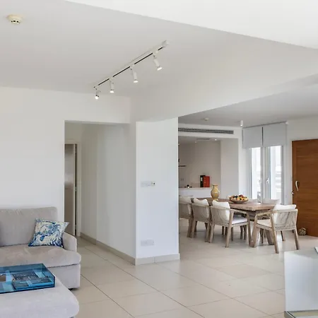 Villa Sirina Seafront Paradise *