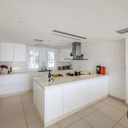 빌라 Sirina Seafront Paradise