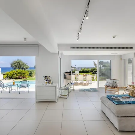 Sirina Seafront Paradise Villa *