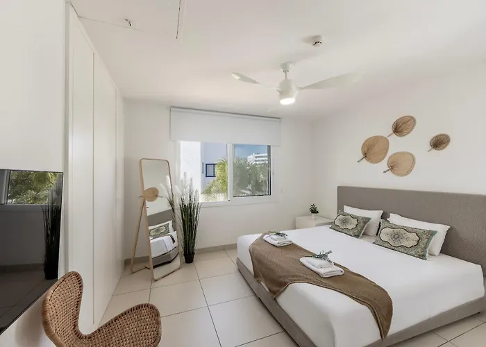 Sirina Seafront Paradise *