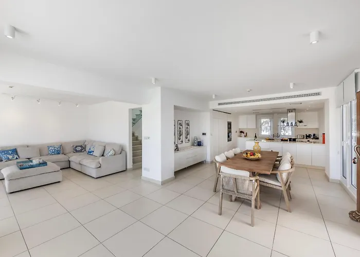 Villa Sirina Seafront Paradise