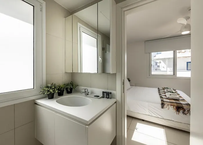 Sirina Seafront Paradise Villa Protaras